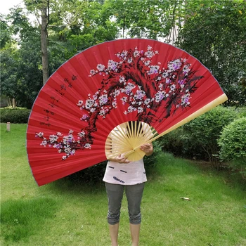 Estilo Chinês Festiva Ameixa Vermelha Decoração Fã Clássica Decorativas De Mobiliário De Grande Dobrável Lado, O Desempenho Do Ventilador Adereços Abanicos