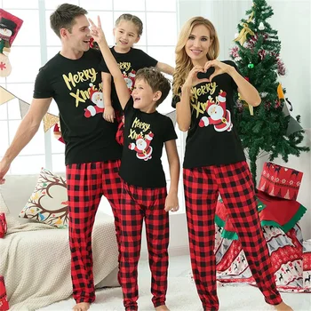 Natal da Família de Correspondência de roupa de dormir de Pijama Conjuntos de Feliz Natal Slogan Santa T-shirt Vermelha E Mantas Calças compridas