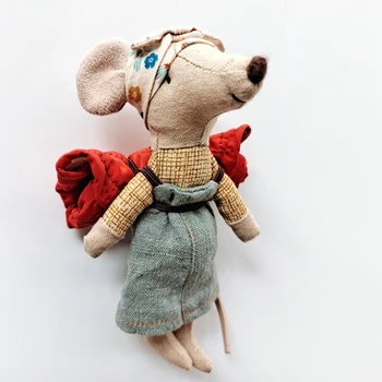 Pequena Caminhada Menina Mouse Tecido Macio Brinquedo Bonito feito a mão Roupa de cama de Algodão Ratinhos de Pelúcia, com bolsa de Viagem Playhouse Mini Boneca